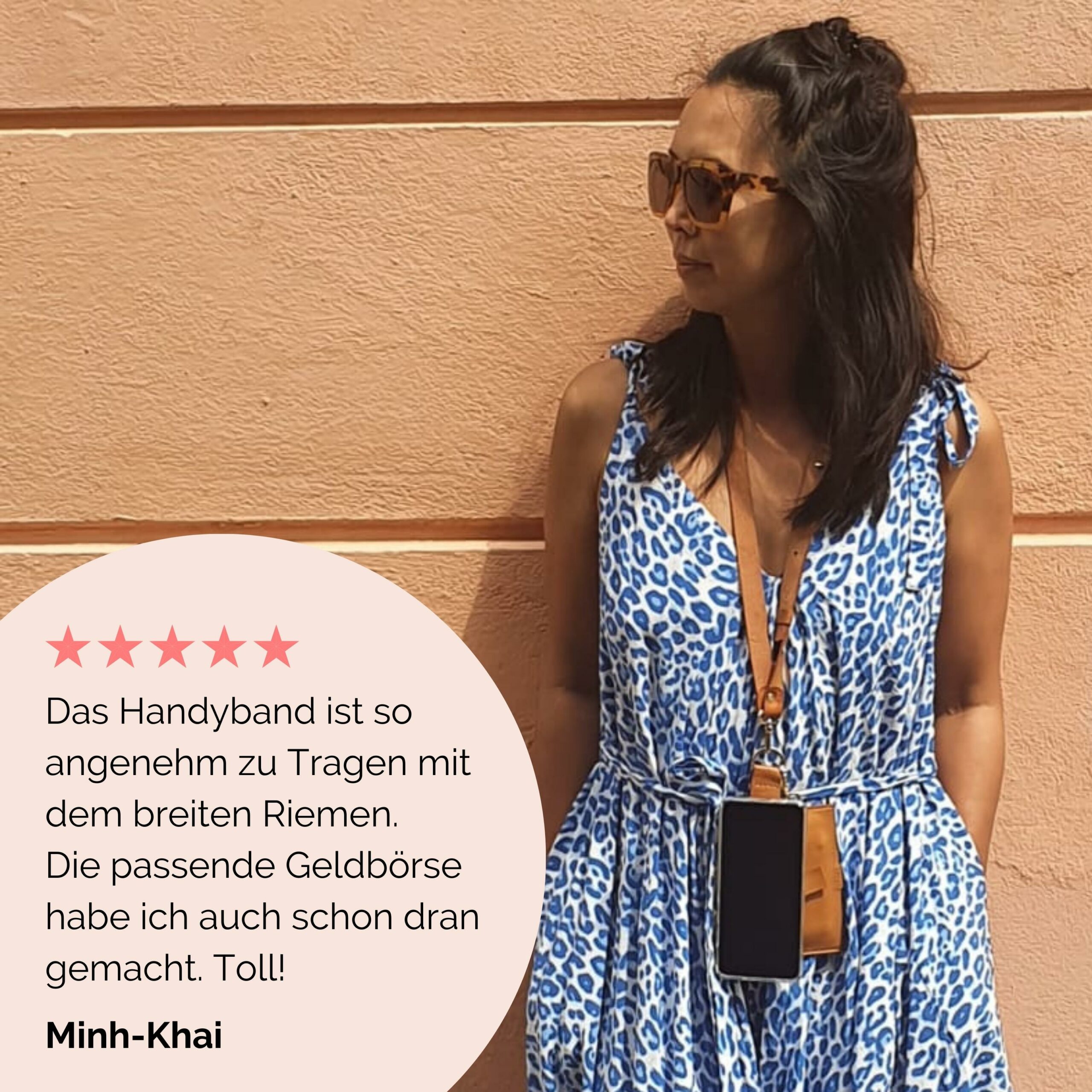 Handyhülle mit breitem Band aus Leder Amelia in oliv