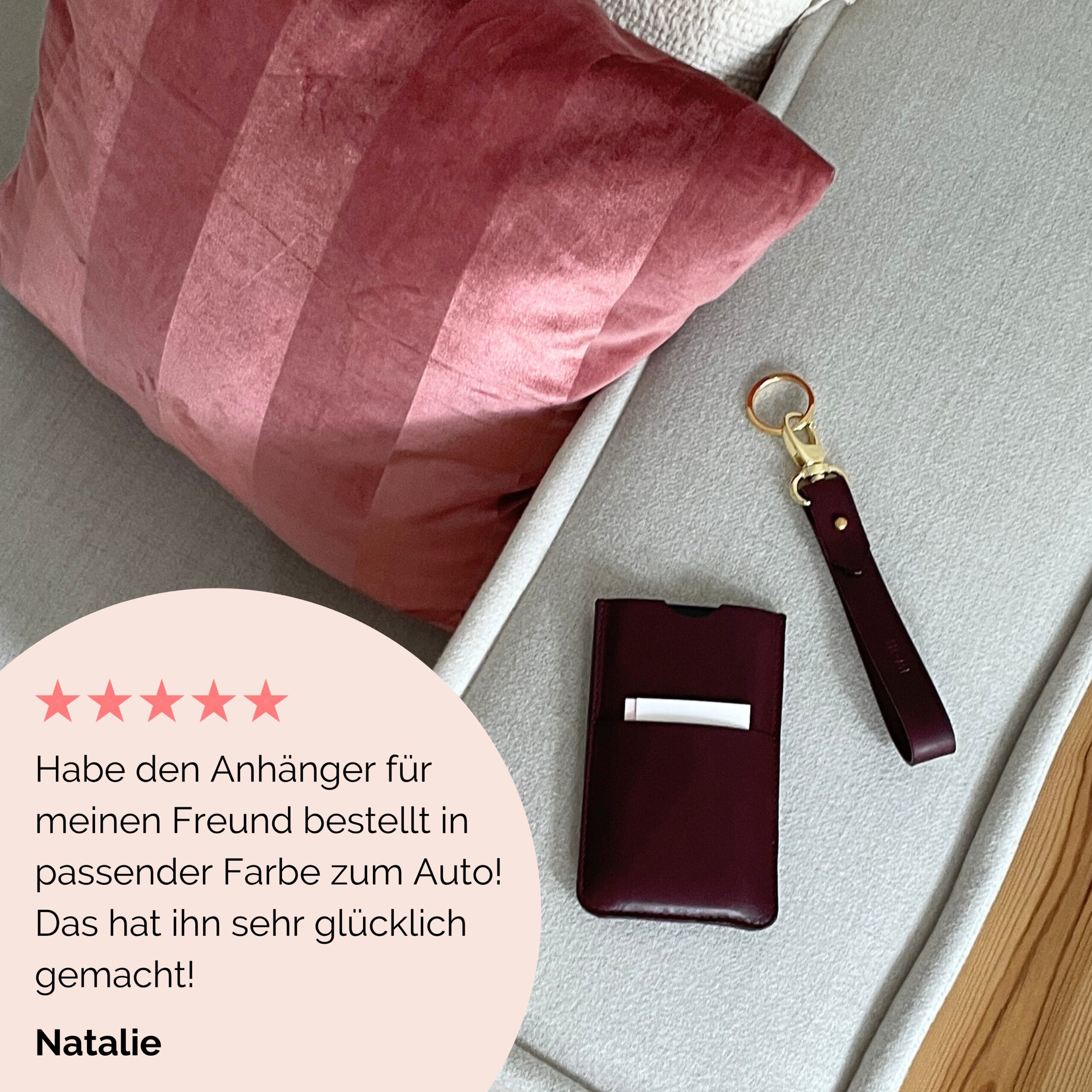 Elsa Schlüsselanhänger aus Leder mit personalisierter Prägung Lapàporter in bordeaux
