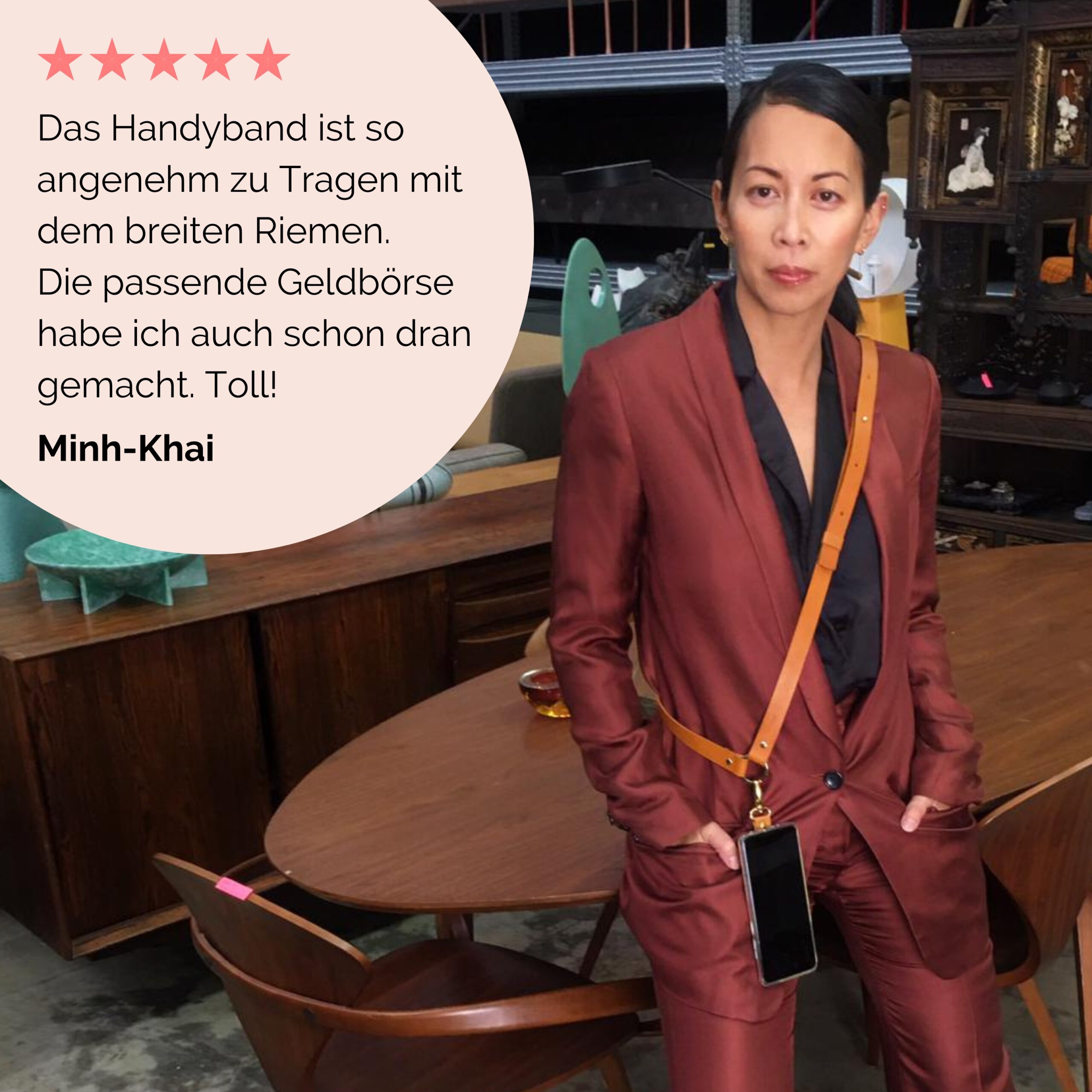 Handyhülle mit breitem Lederriemen Paula in Honig