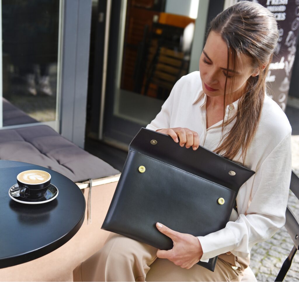 Business Laptop Tasche für Damen Schwarz