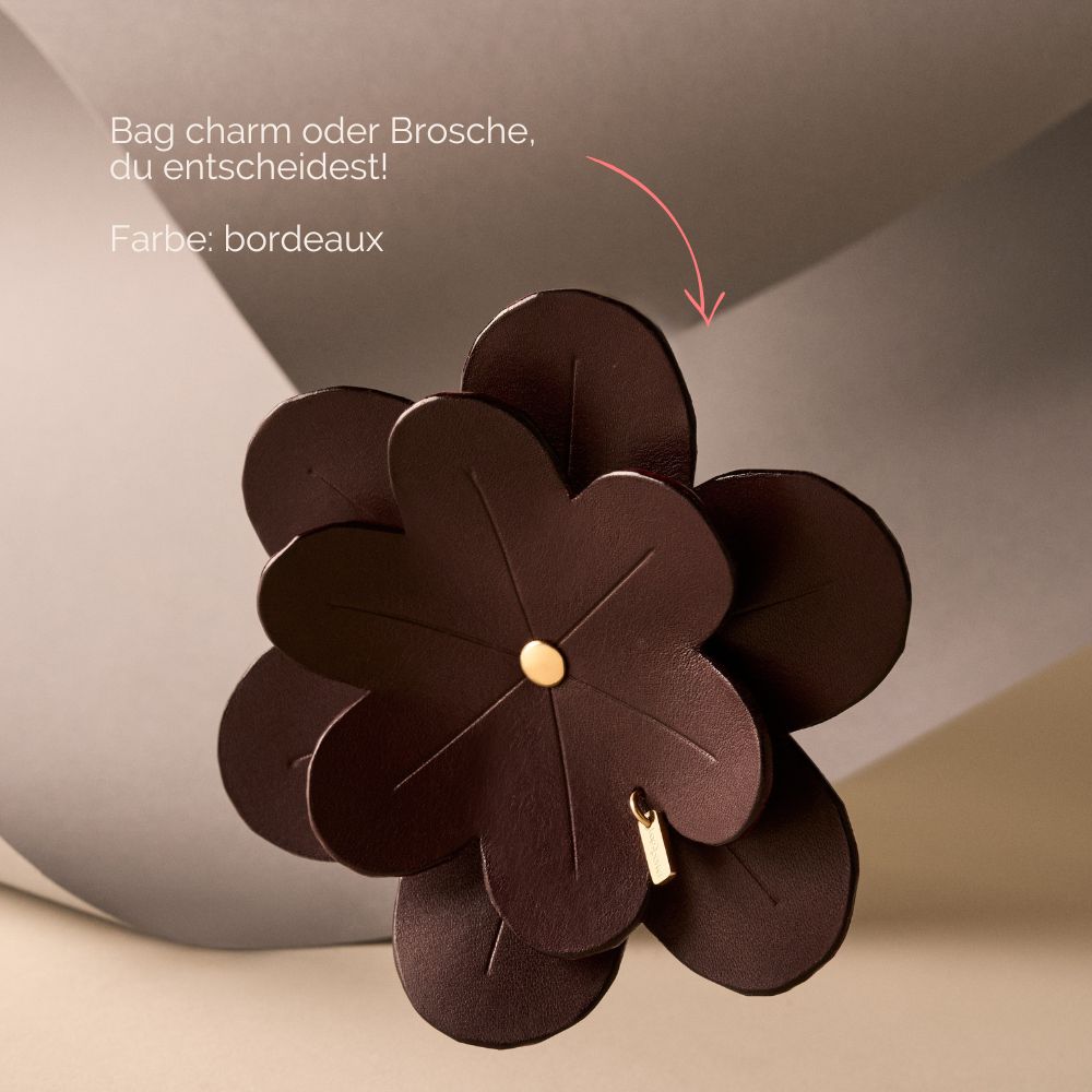 Brosche Lederblüte