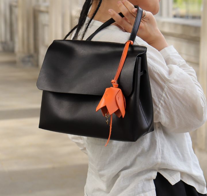 Modell Lederblume aus Lederbearbeitungskurs